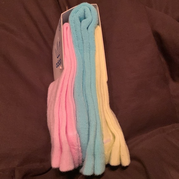 ⚠️⚠️Clearance ⬇️⬇️New Adidas Womens 3 pk crew socks - Picture 3 of 3